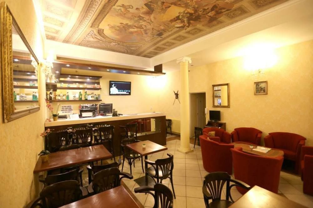Hotel Donatello Praga Exterior foto