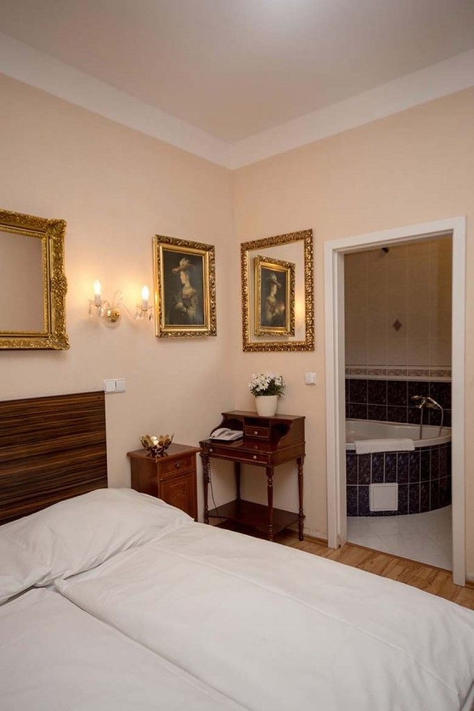 Hotel Donatello Praga Exterior foto
